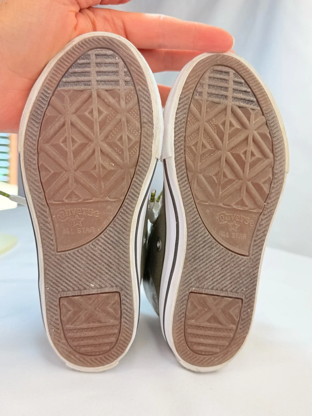 Converse Kids' Size 11 All Star Street Snake Lined High-Top Sneakers EUC